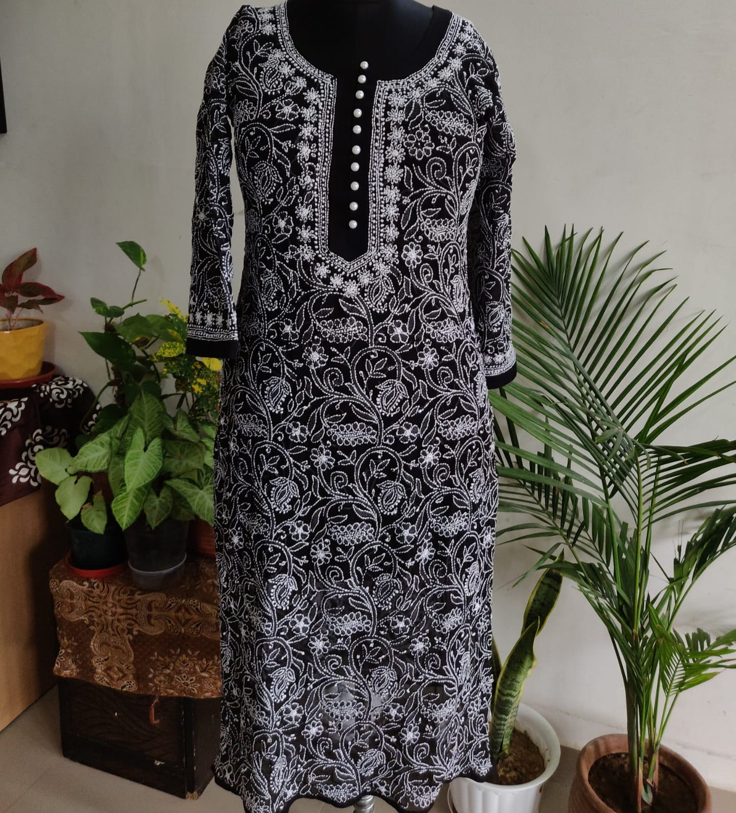 Black And White Colour New Exclusive Ethnic Wear Rayon Printed Designer  Kurti Collection RADIANT-5 - The Ethnic World